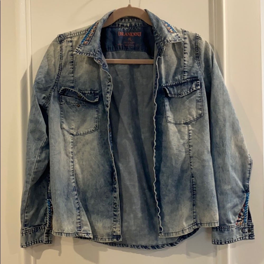 Women’s Blank NYC Denim Button Down Thread Detail